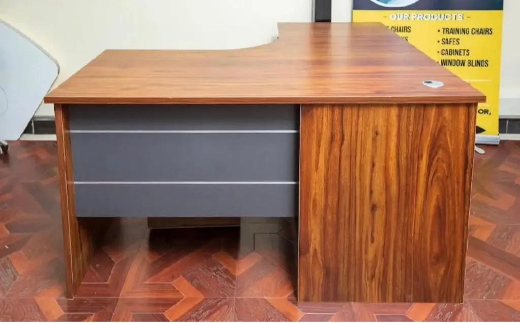 1.4M L-Shape Desk with Storage