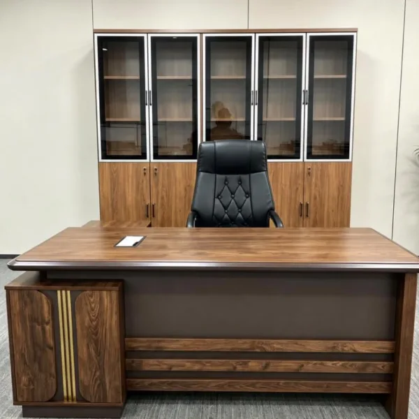 Executive Office Desk 1.8 meters J01-18 in a contemporary office setting